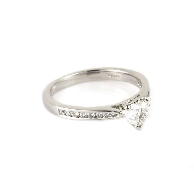 18k White Gold Heart Shape Diamond Ring 0.39ct G/VS | Rich Diamonds
